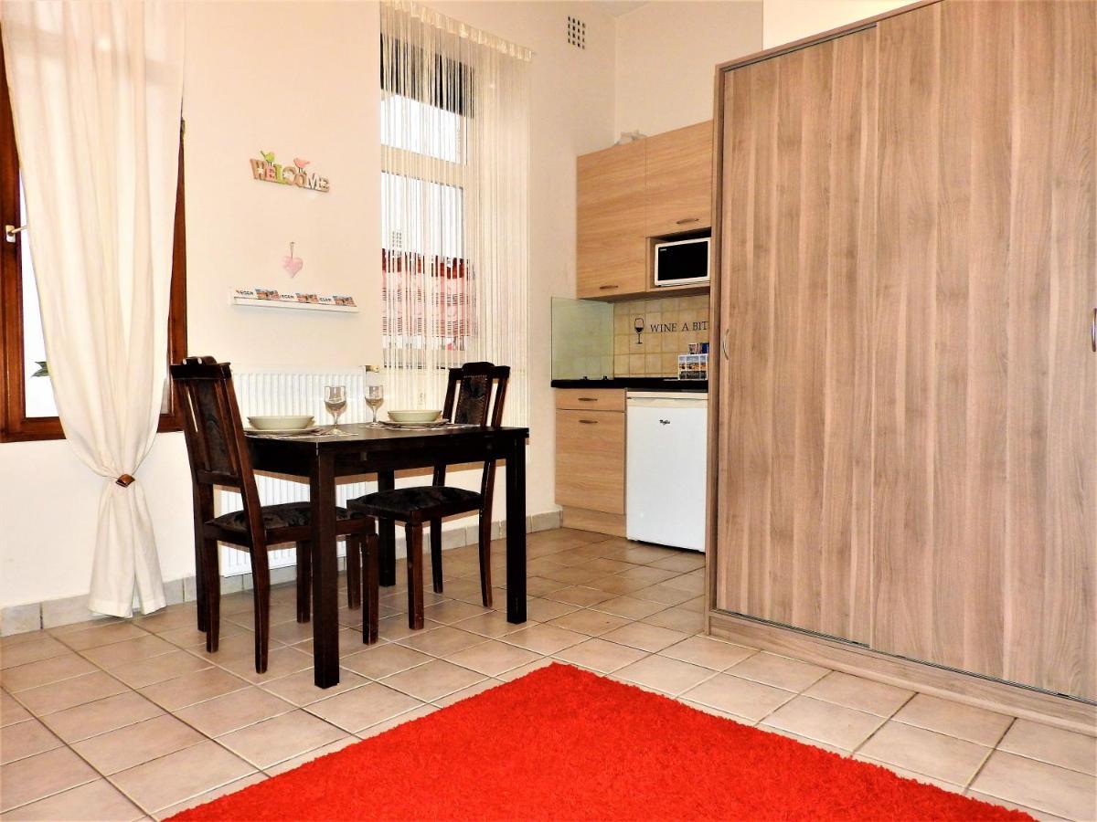Nora Studio Apartman - Eger Leilighet Eksteriør bilde
